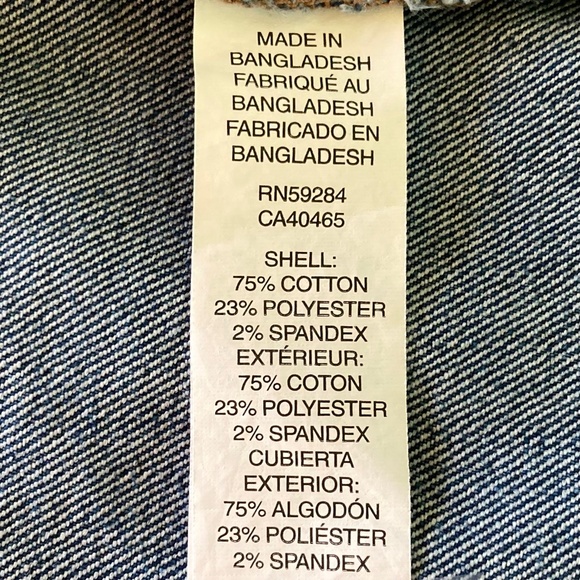 Girls size 5/6 Children’s Place gently used denim jacket with snap closure - Picture 5 of 6